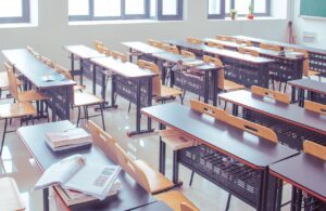 CGPA SRM Calculator interface with subject credits and grades
